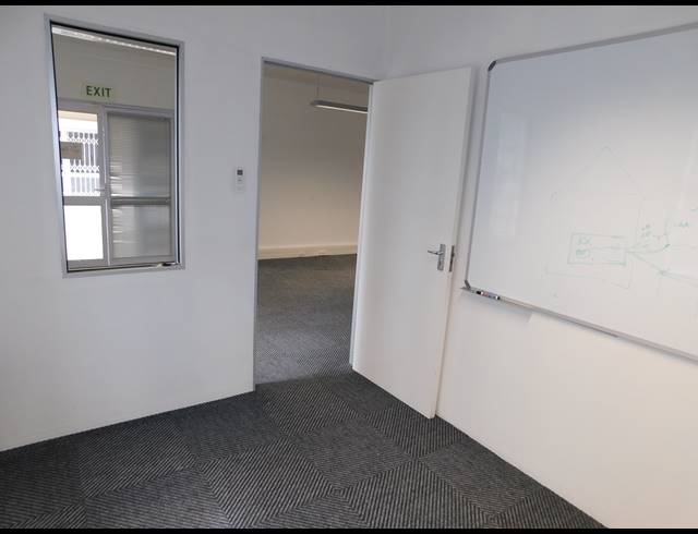 119M² OFFICE RENTED IN WESTLAKE